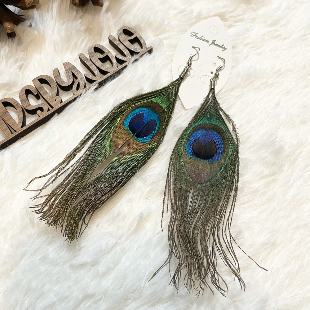 Fashion Jewelry Lightweight Feather Cute Earrings - Picture 2 of 4
